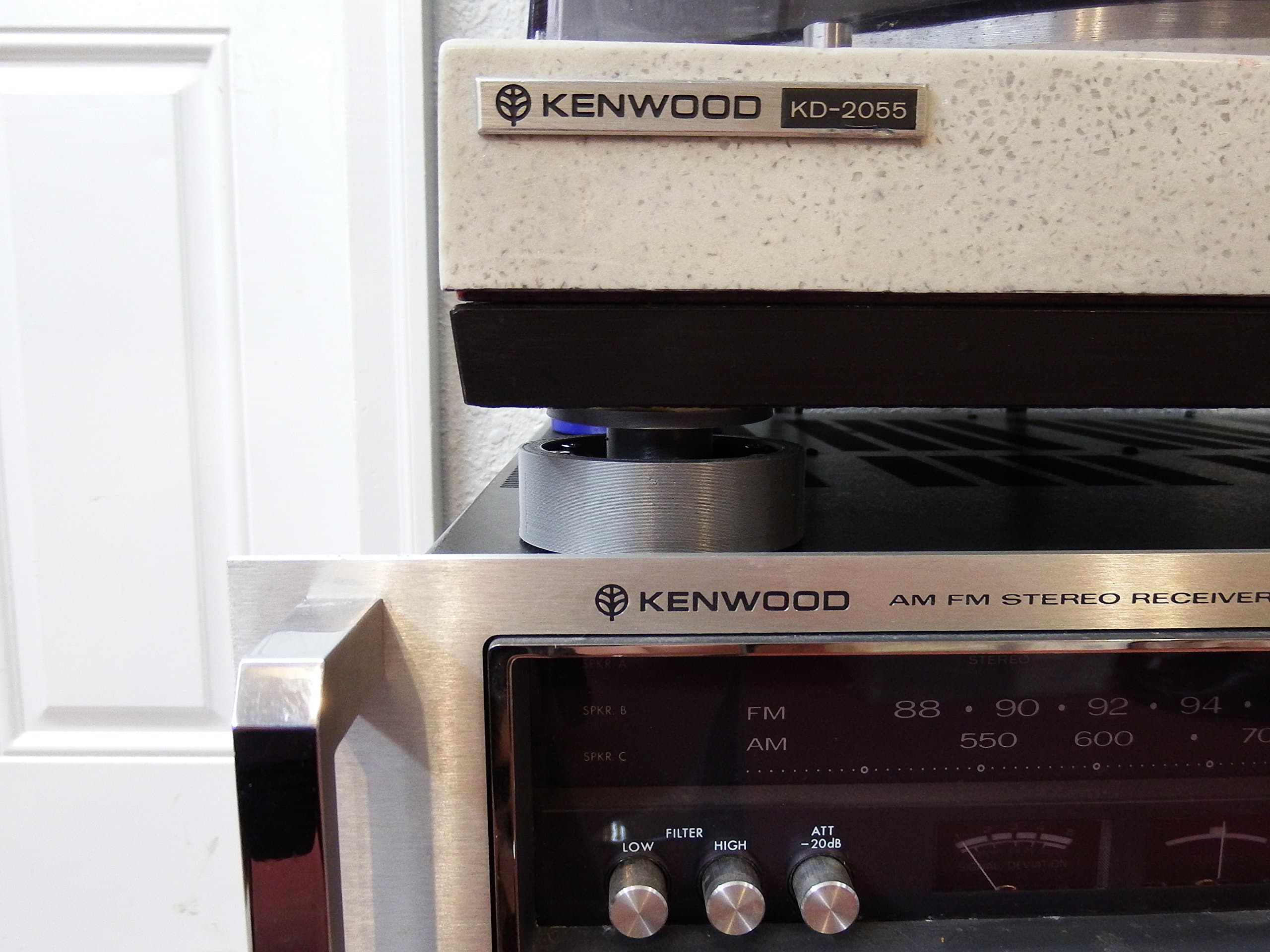 Turntable Suspended Isolation Feet Foot Load Adjustable Silver Felt Bottom Set of 4